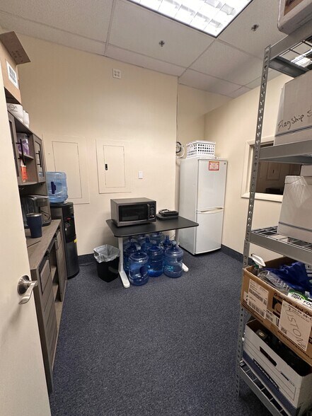More Photos Of 2860 W State Road 84, Fort Lauderdale Office For Lease