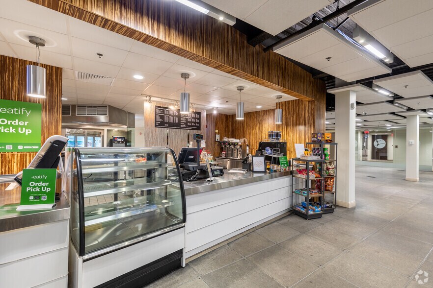 More Photos Of 108 Leigus Rd, Wallingford Office For Lease