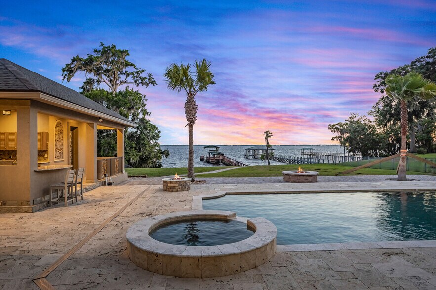 More Photos Of 4710 STATE ROAD 13 N, St Johns Specialty For Sale