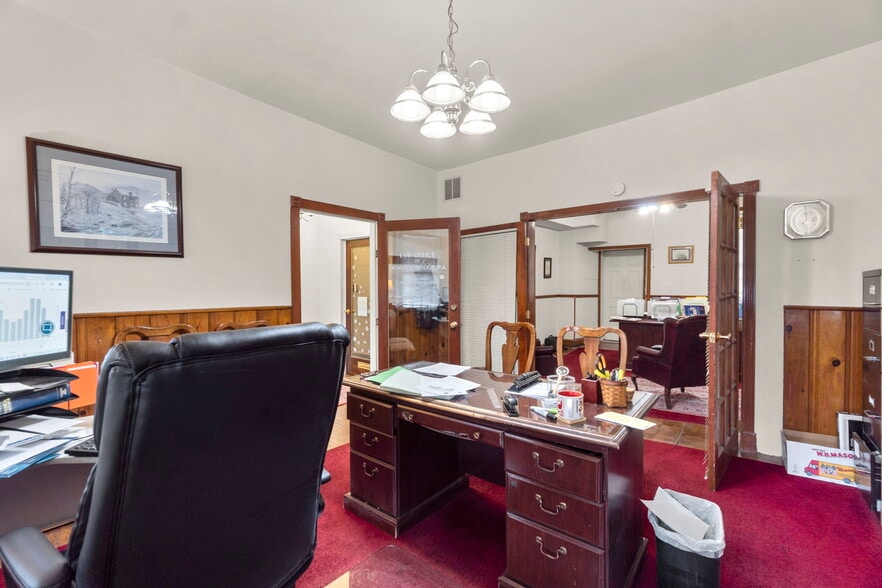 More Photos Of 8298 Main St, Ellicott City Office For Sale