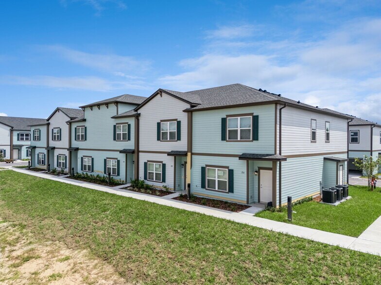 More Photos Of Old Lake Wilson Road, Davenport Multifamily For Sale