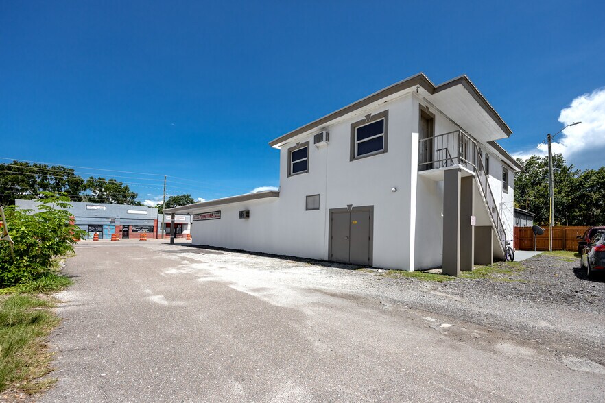 More Photos Of 923 Dr. Martin Luther King Jr St S, Saint Petersburg Storefront Retail Residential For Sale