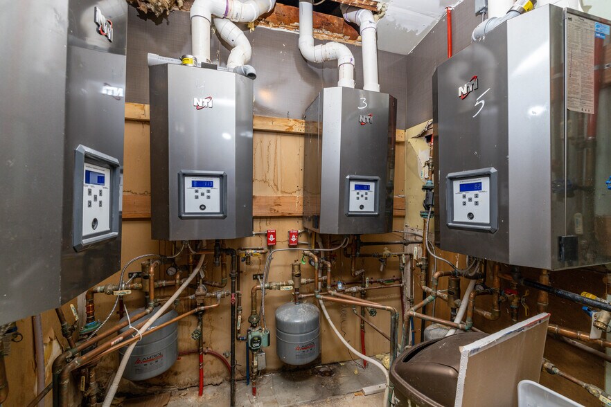 More Photos Of 246 W Main St, Meriden Apartments For Sale