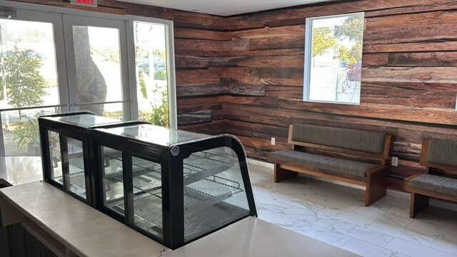 More Photos Of 3872 Grand Ave, Miami General Retail For Lease