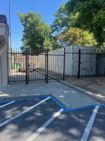 More Photos Of 7250 Auburn Blvd, Citrus Heights Storefront For Lease