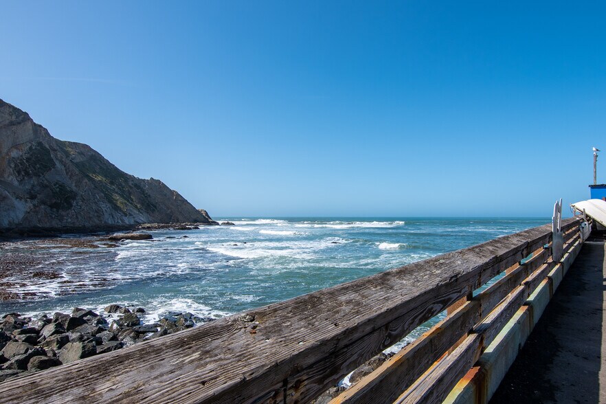 More Photos Of 810 Port Road, Point Arena Restaurant For Sale