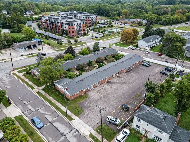 More Photos Of 230 Plymouth Rd, Plymouth Apartments For Sale