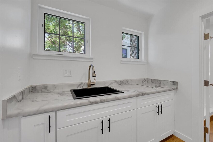 More Photos Of 630 D St, Marysville Apartments For Sale