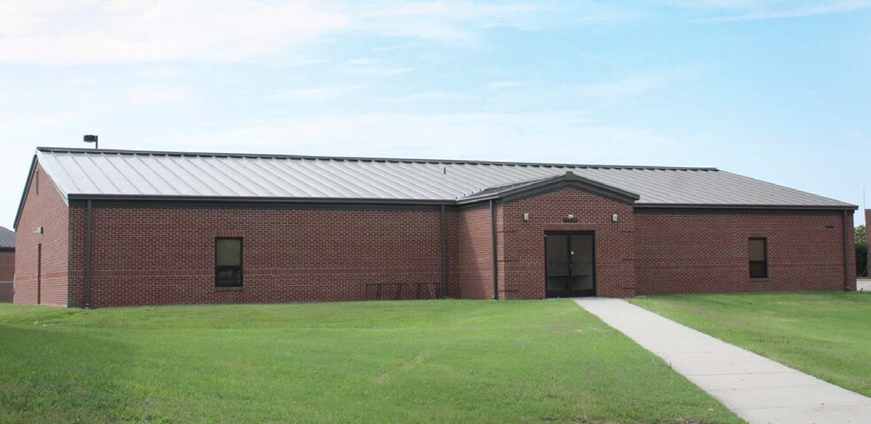 More Photos Of 33 Ingalls Rd, Fort Monroe Unknown For Lease