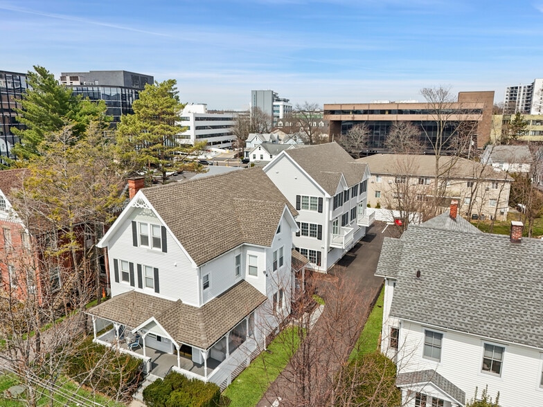 Primary Photo Of 24 Hoyt St, Stamford Apartments For Sale