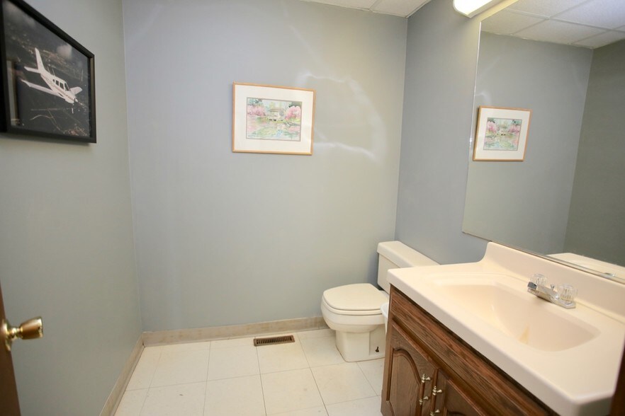 More Photos Of 79 Styles Way, Lagrangeville Light Distribution For Sale