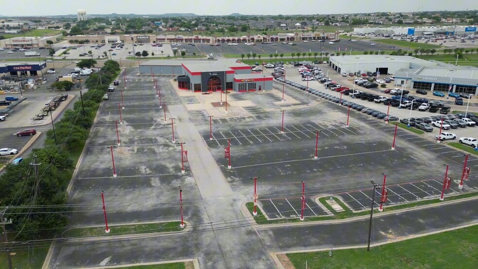 Primary Photo Of 1902 E Central Texas Expy, Killeen Auto Dealership For Sale