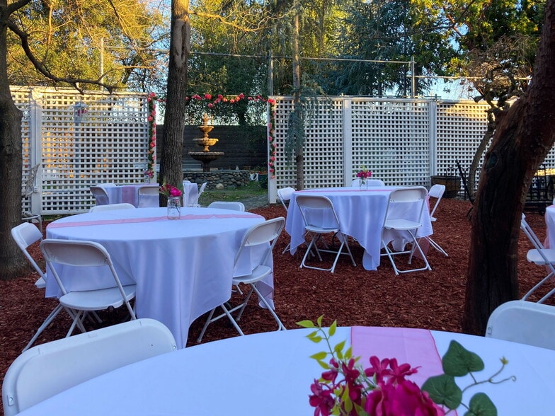 More Photos Of 870 Hartnell Ave, Redding Garden Center For Sale