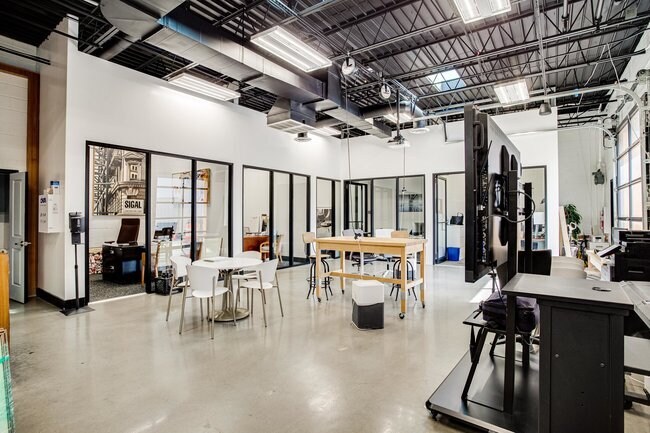 More Photos Of 3020 Yost Pl NE, Washington Flex For Lease