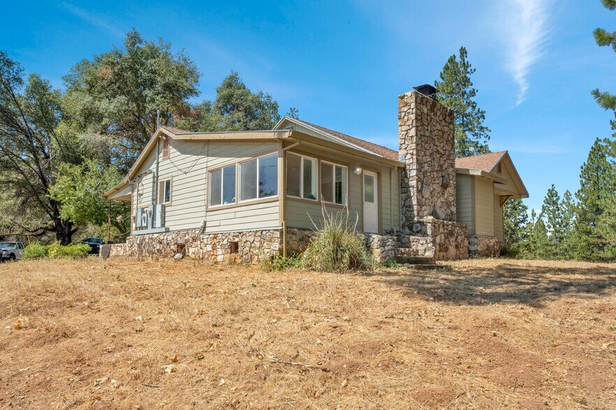 More Photos Of 3369 N Railroad Flat Rd, Wilseyville Land For Sale