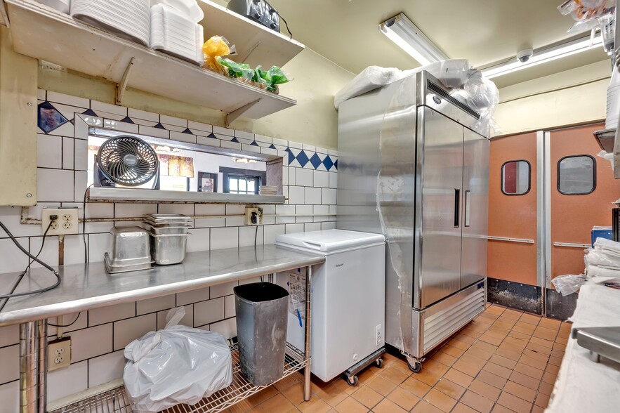 More Photos Of , Deland Unknown For Sale