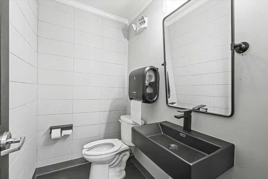 More Photos Of 369 Office Plaza Dr, Tallahassee Office For Lease