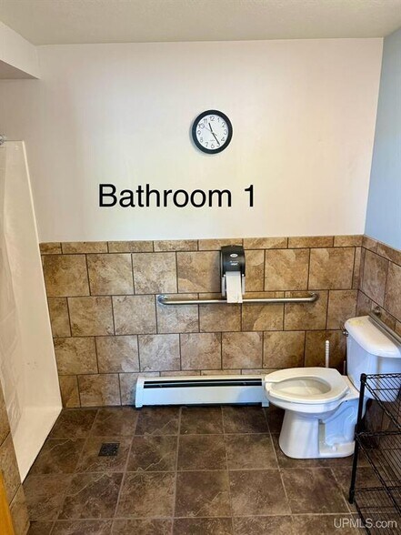 More Photos Of 601 W Munising Ave, Munising Medical For Sale