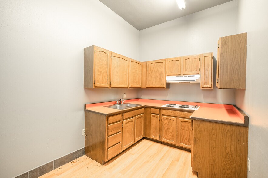 More Photos Of 17602 Highway 145, Dolores Warehouse For Sale