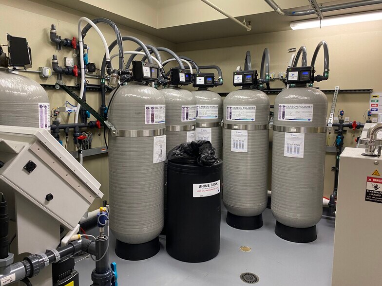 More Photos Of 125 N Lincoln St, Dixon Medical For Sale