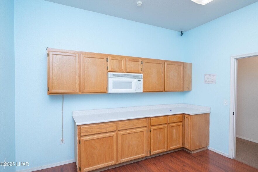 More Photos Of 1515 N Lake Havasu Ave, Lake Havasu City General Retail For Sale