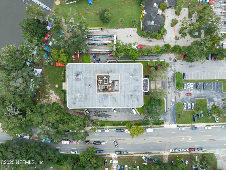 More Photos Of 644 Cesery Blvd, Jacksonville Medical For Sale