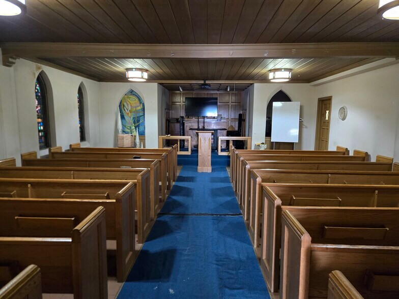 More Photos Of 697 13th Ave NE, Minneapolis Religious Facility For Sale