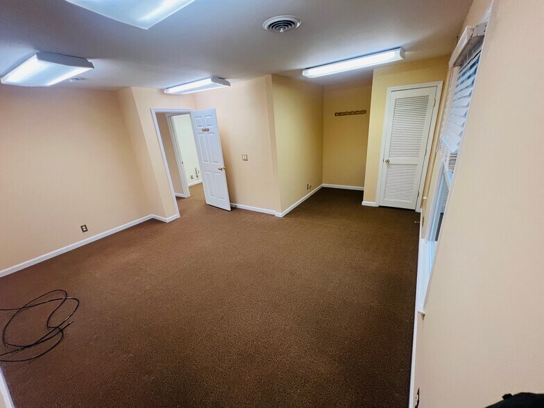 More Photos Of 233 Wilson Pike Cir, Brentwood Office For Lease