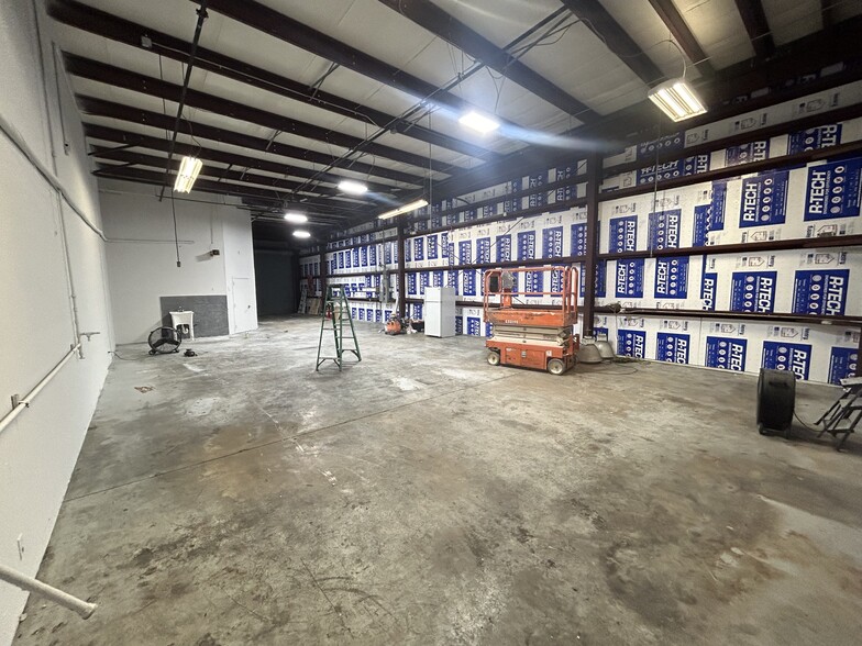 More Photos Of 802 Old Dixie Hwy, West Palm Beach Unknown For Lease