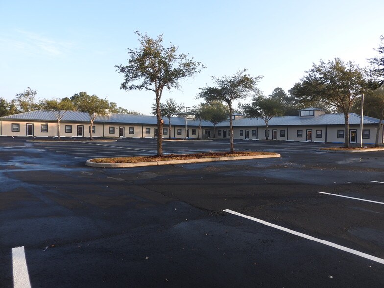 More Photos Of 437-481 W Ardice Ave, Eustis Office For Lease