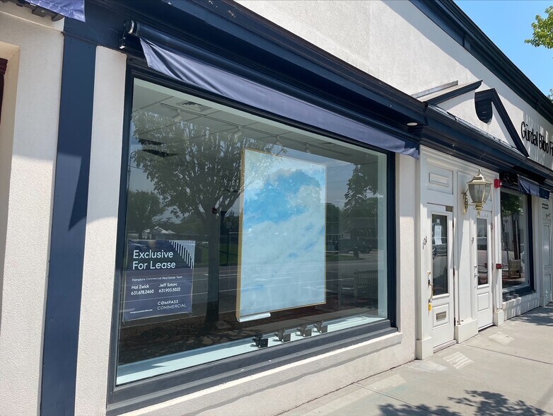 Primary Photo Of 101 Jobs Ln, Southampton Freestanding For Lease