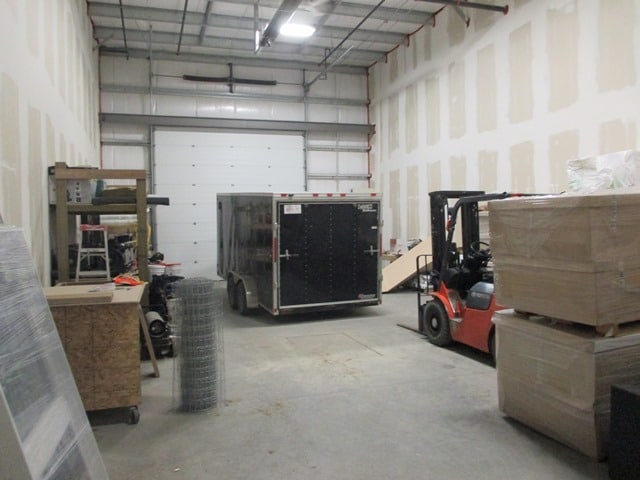 More Photos Of 8800 Venture Av SE, Calgary Warehouse For Sale
