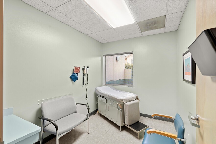 More Photos Of 5309 Carrington Cir, Stockton Healthcare For Sale
