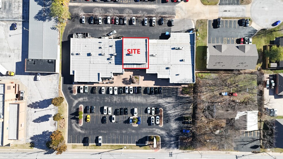 More Photos Of 3060 S Fremont Ave, Springfield General Retail For Sale