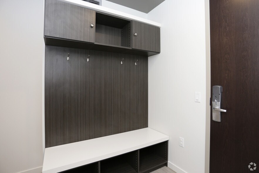 More Photos Of 55 Ionia Ave NW, Grand Rapids Apartments For Sale