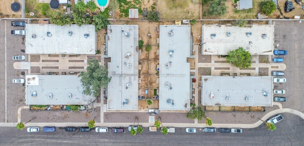 More Photos Of 5820 W Claremont St, Glendale Apartments For Sale