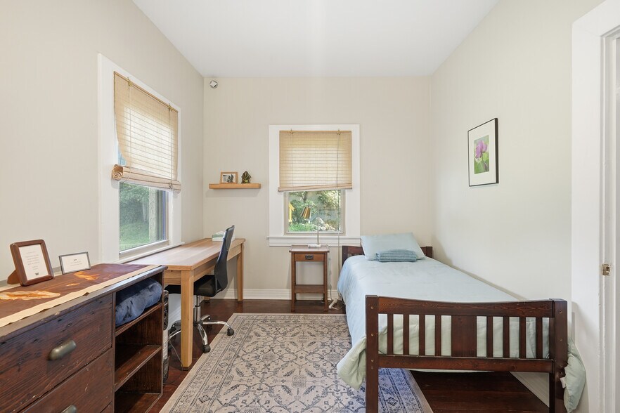 More Photos Of 3741 W 27th St, Los Angeles Specialty For Sale