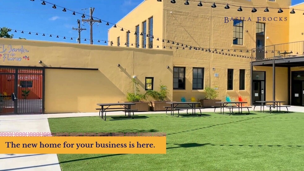 Primary Photo Of 502 N Zarzamora St, San Antonio Freestanding For Lease
