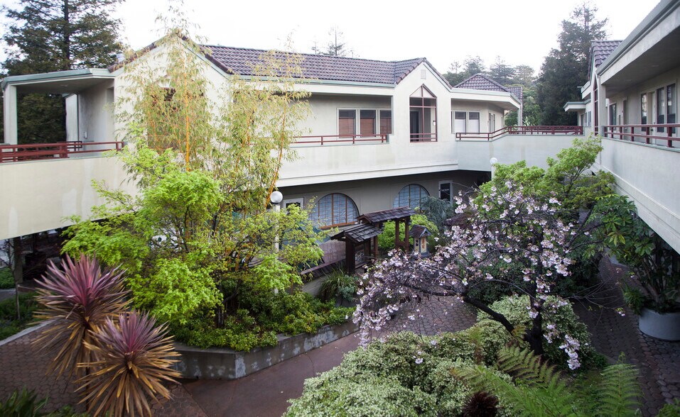 More Photos Of 820 Bay Ave, Capitola Office For Lease