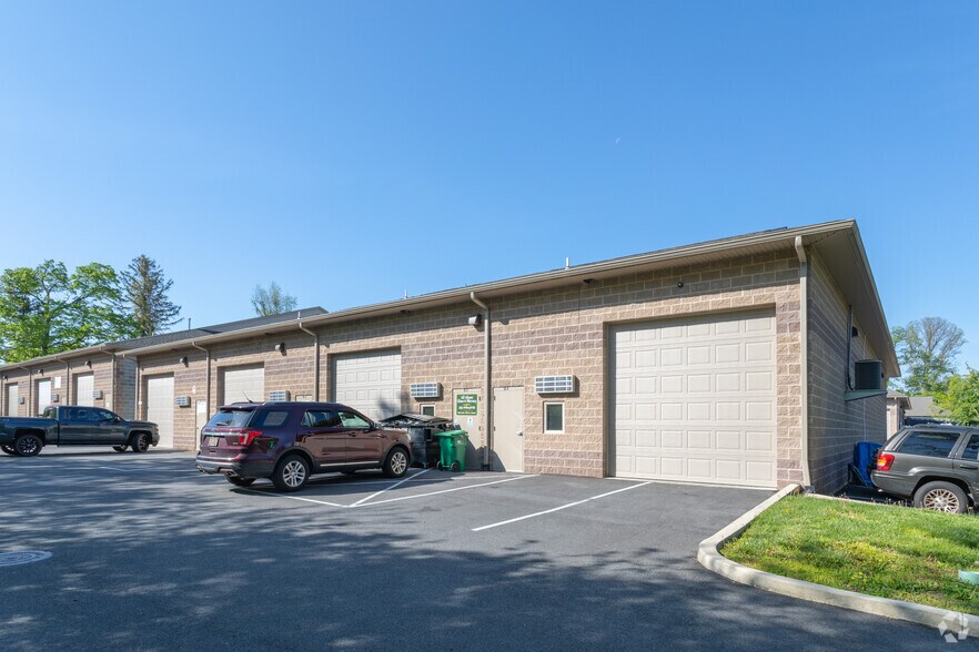 More Photos Of 3601 Old Capitol Trl, Wilmington Unknown For Lease