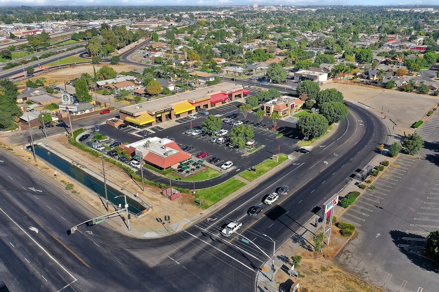 More Photos Of 1455 Herndon Ave, Modesto Auto Repair For Lease