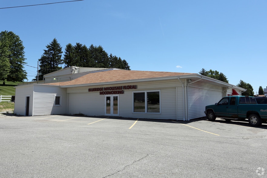 Primary Photo Of 52171 National Rd, Saint Clairsville Office For Lease