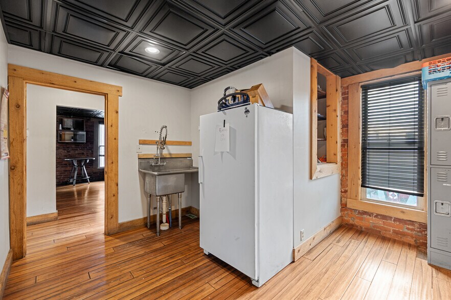 More Photos Of 97 E Main St, Batavia Office For Sale