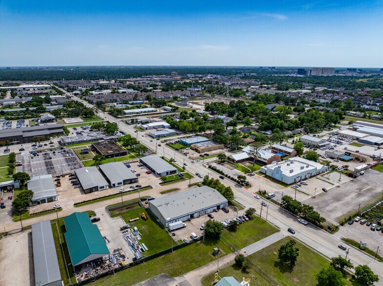 More Photos Of 1440 Brittmoore Rd, Houston Storefront For Lease