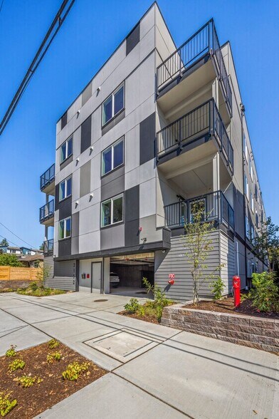 More Photos Of 2152 N 185th St, Shoreline Apartments For Sale