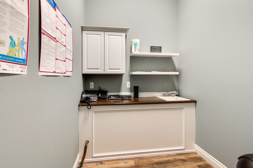 More Photos Of 3390 N State Rd, Davison Medical For Sale