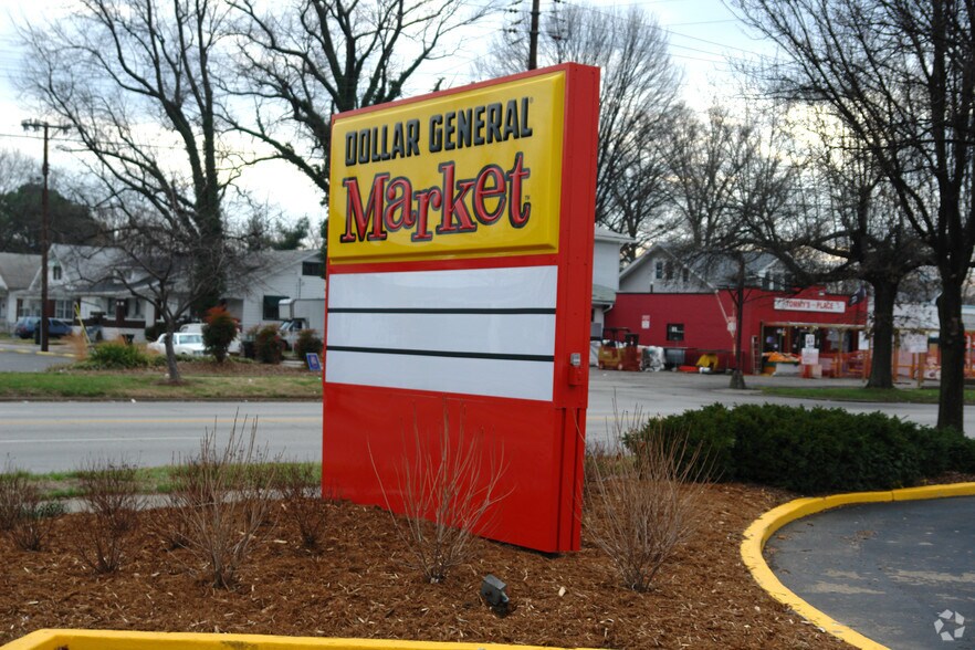 More Photos Of 3430 Taylor Blvd, Louisville Freestanding For Lease