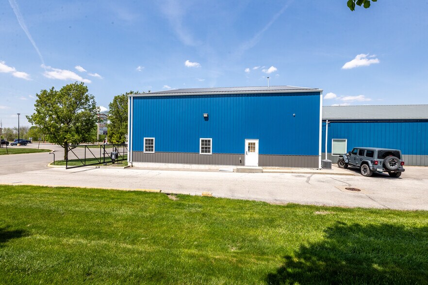 More Photos Of 3893 W State Road 47, Sheridan Light Manufacturing For Sale