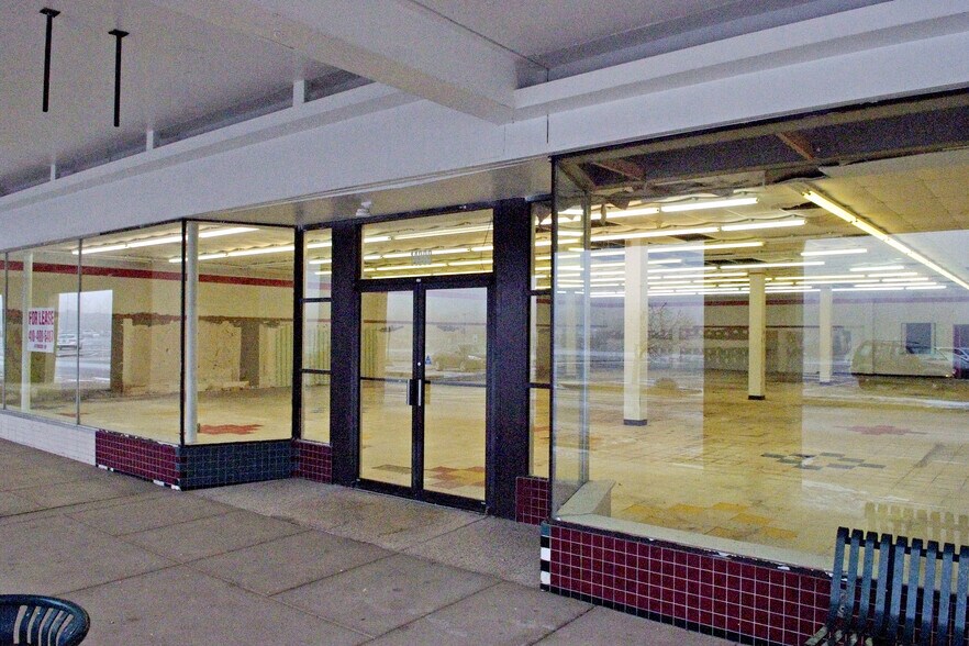 More Photos Of 1406-1500 Lexington Ave, Mansfield Unknown For Lease