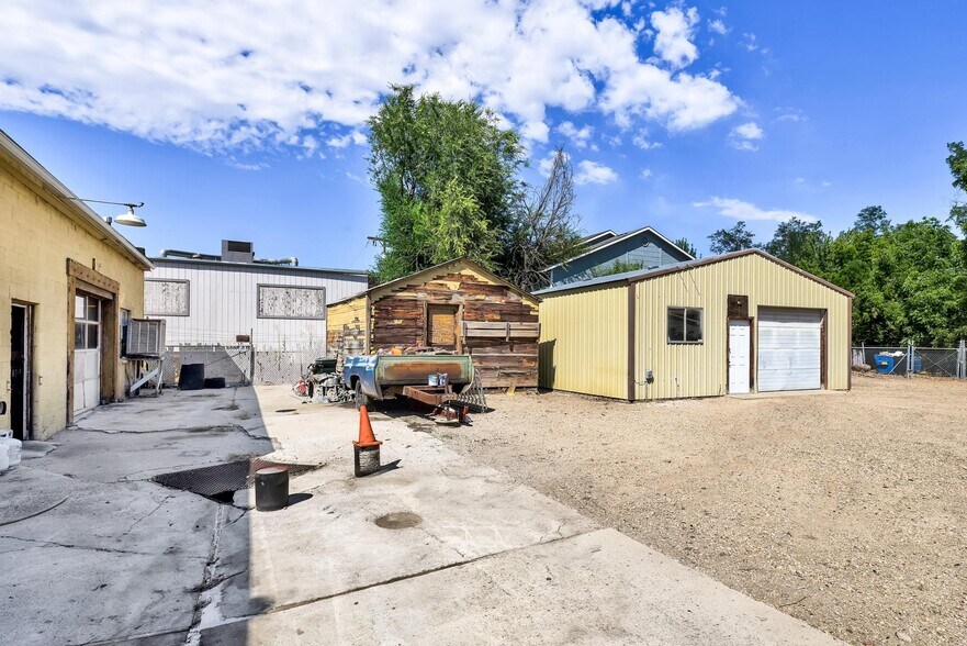 More Photos Of 30 S Latah St, Boise Auto Repair For Sale
